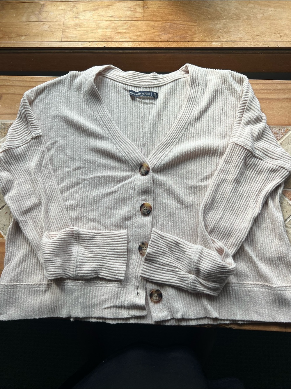Abercrombie & Fitch Women’s M Beige Rib-Knit V-Neck Button Cardigan Sweater #415